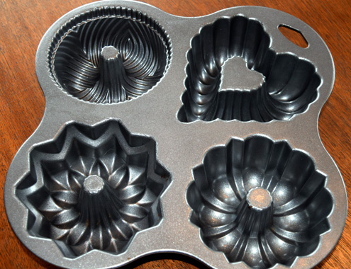 bundt-pan-top